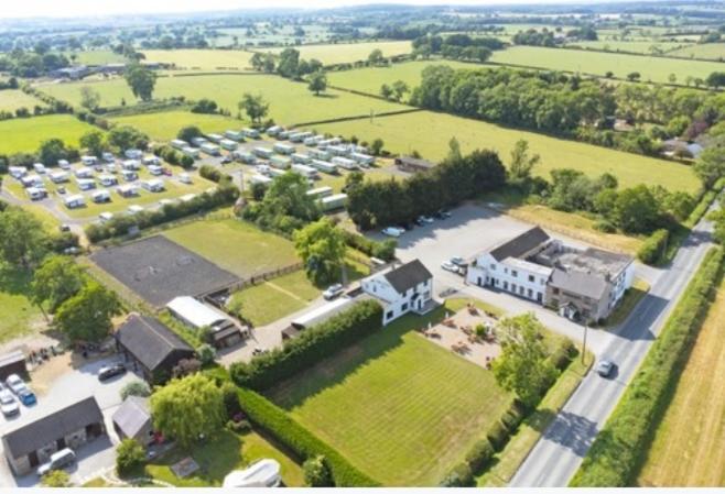 Chequers Inn Χαρογκέιτ Εξωτερικό φωτογραφία