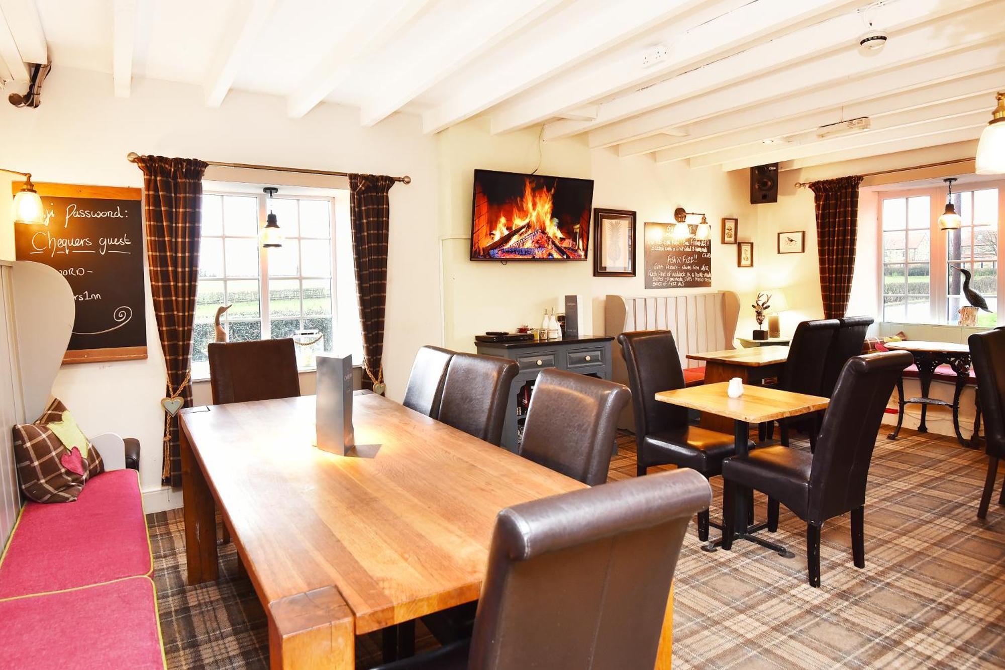 Chequers Inn Χαρογκέιτ Εξωτερικό φωτογραφία